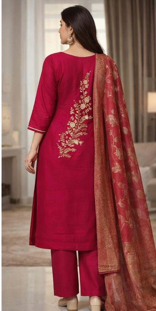 Kurta Pant Set With Banarasi Dupatta